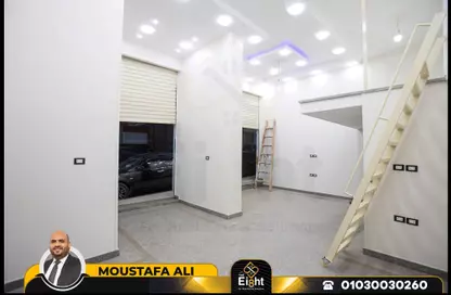 Retail - Studio - 1 Bathroom for sale in Mohamed Awad Gabriel St. - Miami - Hay Awal El Montazah - Alexandria