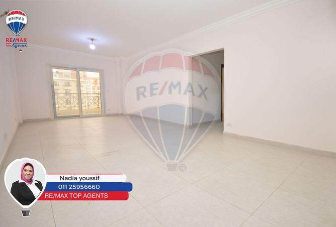 8215941 - Property Image 3