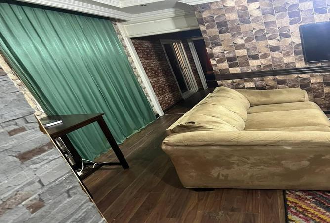 8025559 - Property Image 2