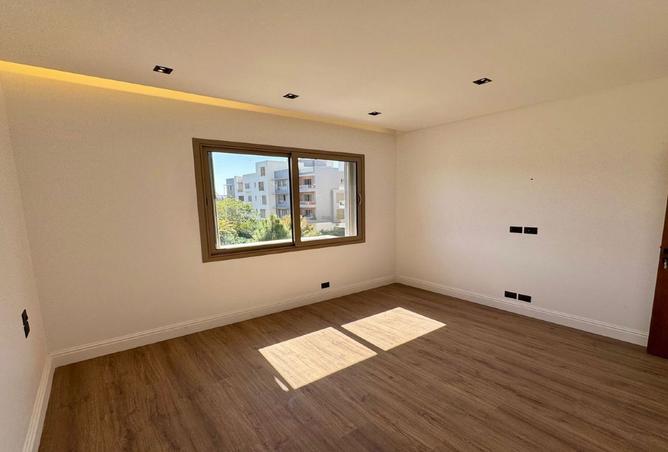 8016698 - Property Image 2