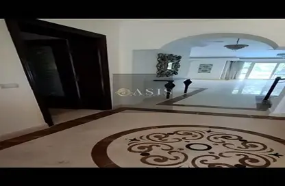 فيلا - 4 غرف نوم - 4 حمامات للبيع في جييرا - الحي الثالث عشر - الشيخ زايد - الجيزة