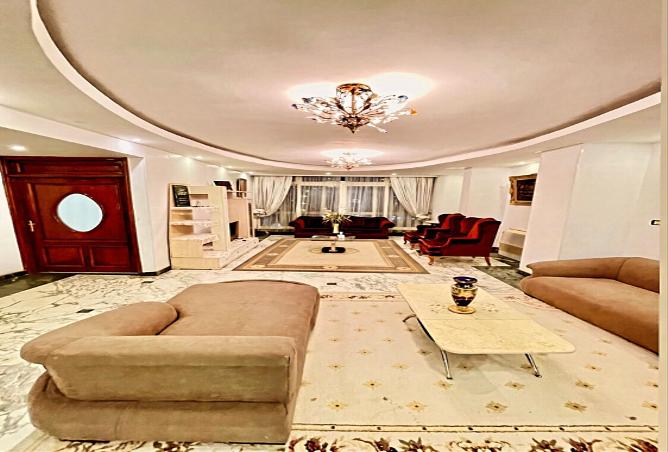 8178667 - Property Image 2