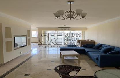 Apartment - 3 Bedrooms - 3 Bathrooms for rent in Ismail Mohamed St. - Zamalek - Cairo