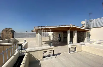 Penthouse - 4 Bedrooms - 3 Bathrooms for rent in Ibn Zinky St. - Zamalek - Cairo