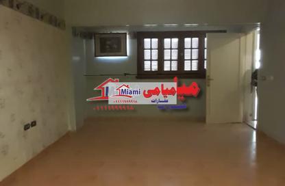 Apartment - 3 Bedrooms - 2 Bathrooms for sale in Zahraa El Maadi - Hay El Maadi - Cairo
