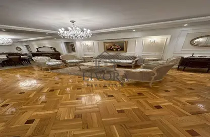 Apartment - 3 Bedrooms - 3 Bathrooms for sale in Kamal Eldin Salah St. - Smouha - Hay Sharq - Alexandria