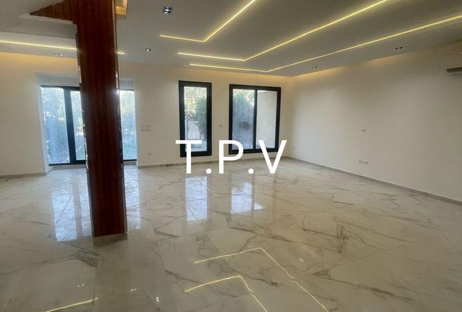 8325639 - Property Image 2