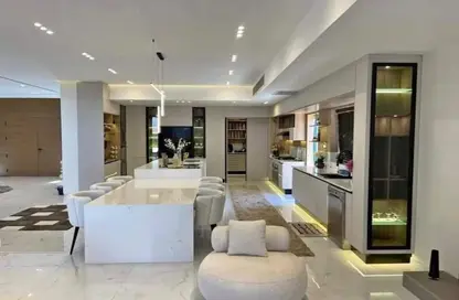 تاون هاوس - 5 غرف نوم - 4 حمامات للبيع في نيو جيزة - طريق مصر اسكندرية الصحراوي - مدينة 6 أكتوبر - الجيزة