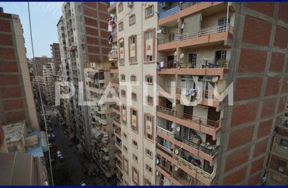 Apartment - 3 Bedrooms - 1 Bathroom for sale in Salman Al Farisi St. - Sidi Beshr - Hay Awal El Montazah - Alexandria