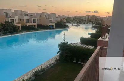 فيلا - 5 غرف نوم - 5 حمامات للبيع في مراسي - سيدي عبد الرحمن - الساحل الشمالي