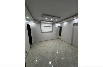 Apartment - 3 Bedrooms - 2 Bathrooms for rent in Al Horreya St. - New Maadi - Hay El Maadi - Cairo