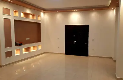 شقة - 3 غرف نوم - 3 حمامات للايجار في شارع 20 - الحي الثاني - التجمع الخامس - مدينة القاهرة الجديدة - القاهرة