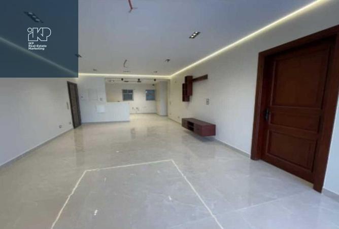 8171604 - Property Image 2