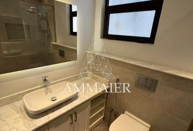 8243912 - Property Image 3