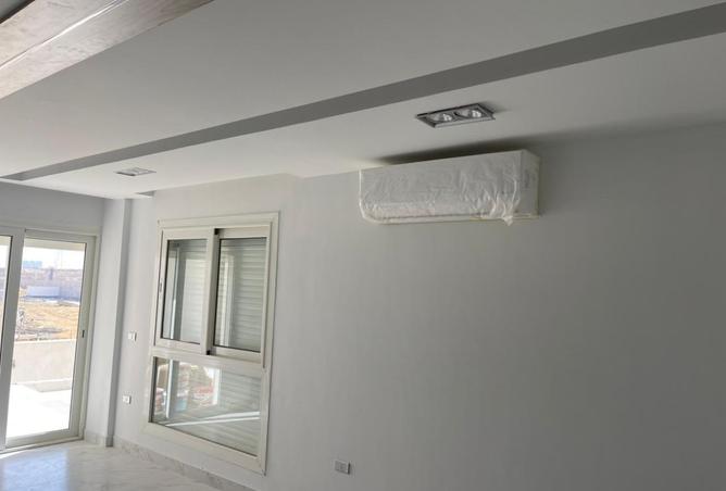 8036469 - Property Image 2