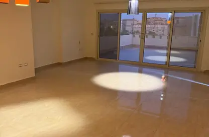 Apartment - 2 Bedrooms - 1 Bathroom for sale in El Banafseg 12 - El Banafseg - New Cairo City - Cairo