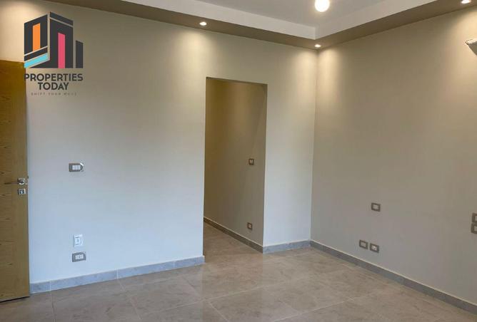 8424106 - Property Image 3