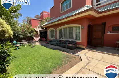 Villa - 3 Bedrooms - 3 Bathrooms for sale in Zayed 2000 - 4th District - Sheikh Zayed City - Giza