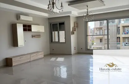 شقة - 2 غرف نوم - 2 حمامات للايجار في فيلدج جيت - المستثمرين الجنوبية - مدينة القاهرة الجديدة - القاهرة