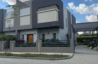 Villa - 5 Bedrooms - 5 Bathrooms for sale in Al Karma 4 - Sheikh Zayed Compounds - Sheikh Zayed City - Giza