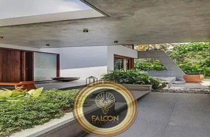 Villa - 5 Bedrooms - 4 Bathrooms for sale in Sarai - Mostakbal City Compounds - Mostakbal City - Future City - Cairo