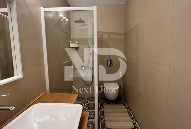 8312121 - Property Image 2