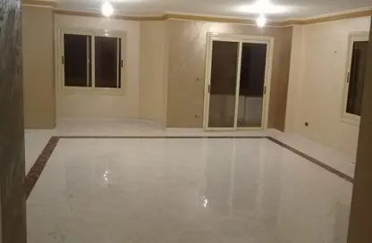 Apartment - 3 Bedrooms - 2 Bathrooms for rent in Mohi Al Din Abou El Ezz St. - Mohandessin - Giza