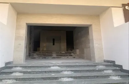 Apartment - 3 Bedrooms - 3 Bathrooms for sale in New Narges - New Cairo City - Cairo