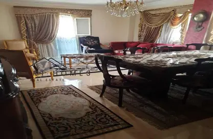 Apartment - 2 Bedrooms - 2 Bathrooms for sale in 11th District - Sheikh Zayed City - Giza
