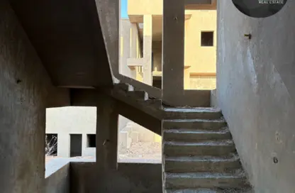 فيلا - 3 غرف نوم - 5 حمامات للبيع في ايفي - طريق مصر اسكندرية الصحراوي - الجيزة