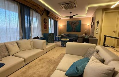 Penthouse - 3 Bedrooms - 3 Bathrooms for sale in Palm Hills Village Gate - South Investors Area - New Cairo City - Cairo