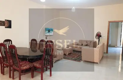 Apartment - 2 Bedrooms - 1 Bathroom for rent in Gardenia Mall St. - The 1st Settlement - New Cairo City - Cairo