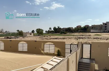 Apartment - 2 Bedrooms - 2 Bathrooms for sale in Golf City - Obour City - Qalyubia