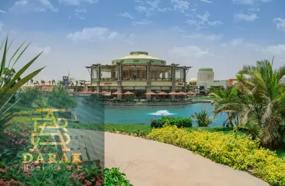 Restaurant - Studio - 2 Bathrooms for sale in Madinaty - Cairo