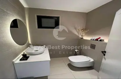 Apartment - 2 Bedrooms - 2 Bathrooms for sale in El Patio Oro - 5th Settlement Compounds - The 5th Settlement - New Cairo City - Cairo