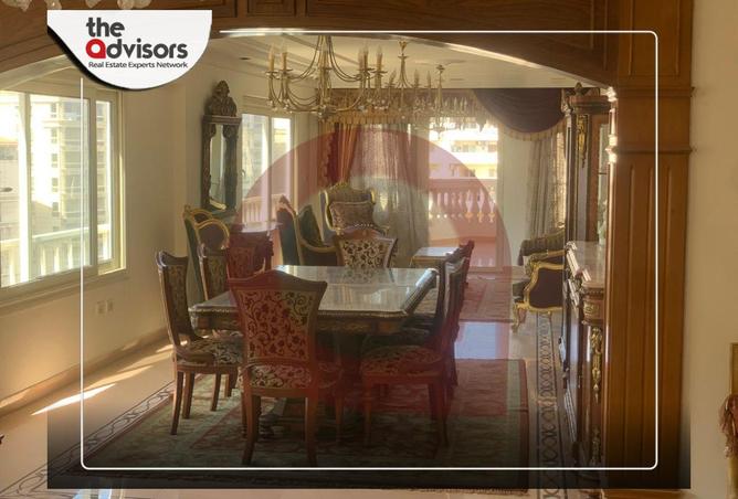 8198940 - Property Image 2