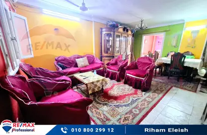 Apartment - 4 Bedrooms - 1 Bathroom for sale in Iskandar Ibrahim St. - Miami - Hay Awal El Montazah - Alexandria