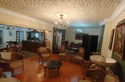 شقة - 3 غرف نوم - 2 حمامات للبيع في طريق ابو قير - رشدي - حي شرق - الاسكندرية