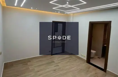 Apartment - 2 Bedrooms - 3 Bathrooms for sale in Eastown - 5th Settlement Compounds - The 5th Settlement - New Cairo City - Cairo