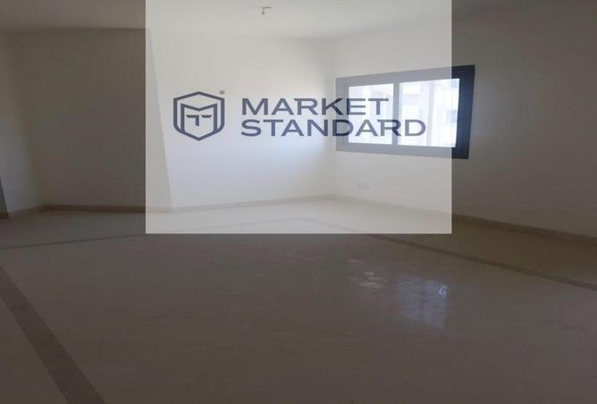 8412003 - Property Image 3