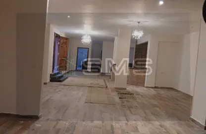 Apartment - 2 Bedrooms - 1 Bathroom for rent in Doctor Mohamed Youssef St. - El Banafseg 7 - El Banafseg - New Cairo City - Cairo