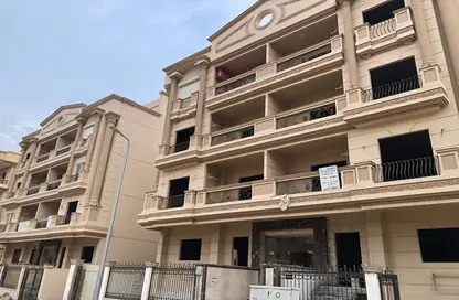 Apartment - 4 Bedrooms - 3 Bathrooms for sale in Sheikh Zayed Compounds - Sheikh Zayed City - Giza
