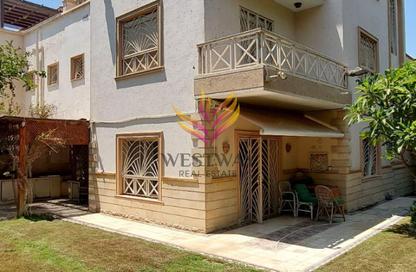 Twin House - 5 Bedrooms - 4 Bathrooms for rent in Greens - 6th District - Sheikh Zayed City - Giza