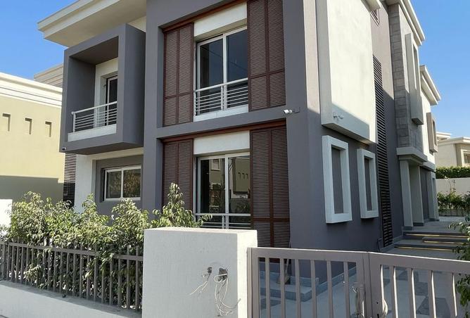 8244428 - Property Image 2