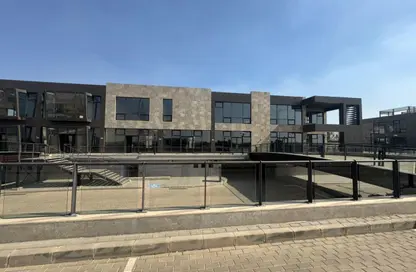 محل تجاري - استوديو - 1 حمام للايجار في سوديك ويست - كمبوندات الشيخ زايد - الشيخ زايد - الجيزة