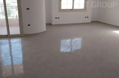 فيلا - 8 غرف نوم - 8 حمامات للايجار في المنطقة أ - حى جنوب الاكايمية - مدينة القاهرة الجديدة - القاهرة