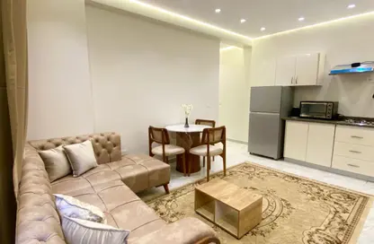 شقة - 2 غرف نوم - 1 حمام للايجار في المستشارين - المستثمرين الشمالية - مدينة القاهرة الجديدة - القاهرة