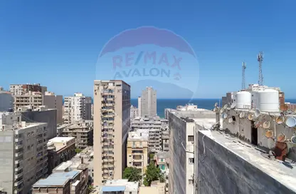 شقة - غرفة نوم - 2 حمامات للبيع في شارع عمر لطفي - سبورتنج - حي شرق - الاسكندرية