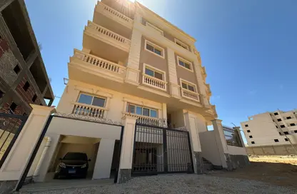 Apartment - 4 Bedrooms - 3 Bathrooms for sale in Bait Alwatan - The 5th Settlement - New Cairo City - Cairo