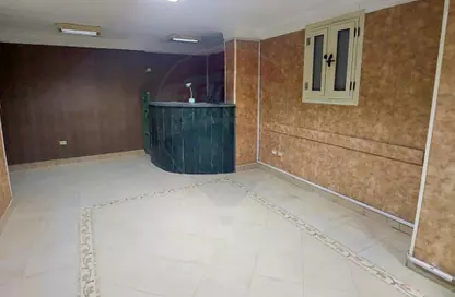 مساحات مكتبية - استوديو - 2 حمامات للبيع في فلمنج - حي شرق - الاسكندرية